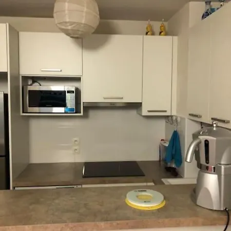 아파트 Quiet And Cozy 1br Close To And Services *