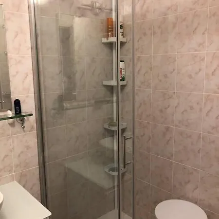 Quiet And Cozy 1br Close To And Services 아파트 Saint-Raphaël