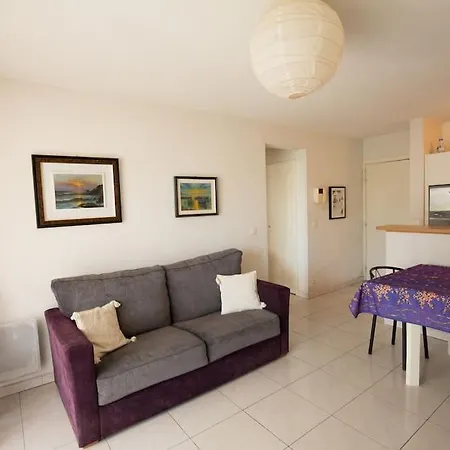 Quiet And Cozy 1br Close To And Services Apartamento Saint-Raphaël